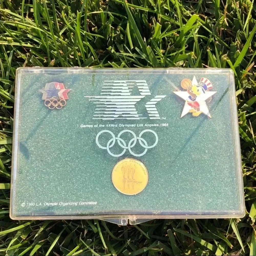 1984 Olympic Basketball Pin set